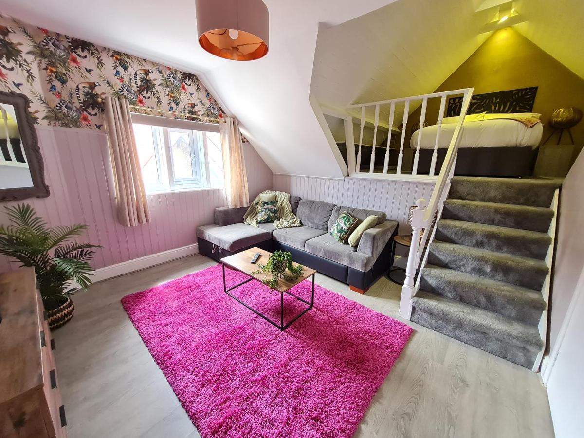 Lemur Lodge - Boutique Apartments - Short Stroll To The Beach Борнмут Екстер'єр фото