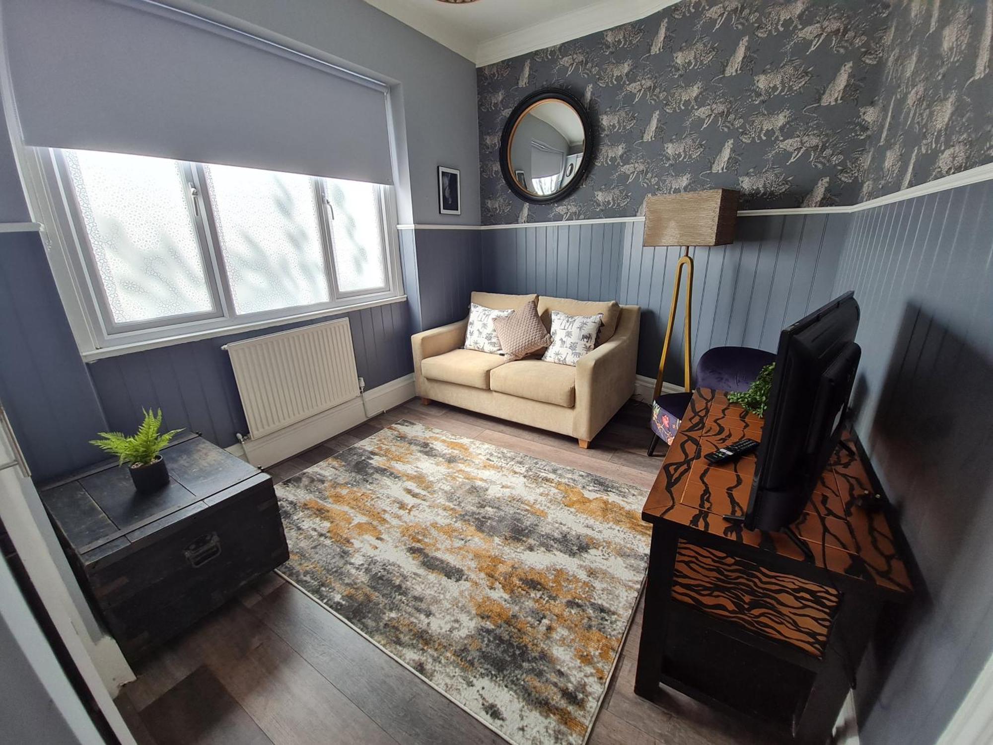 Lemur Lodge - Boutique Apartments - Short Stroll To The Beach Борнмут Екстер'єр фото