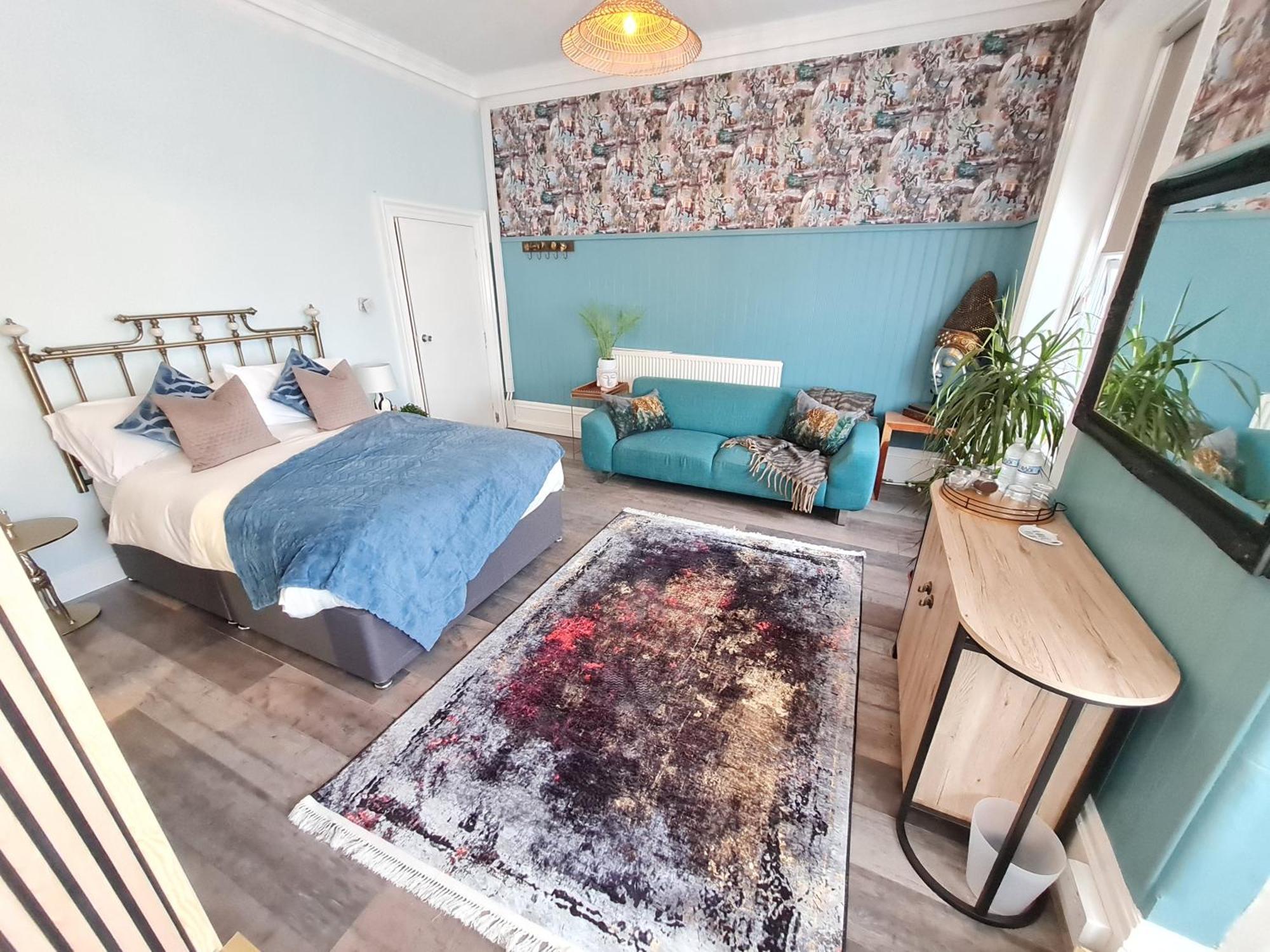 Lemur Lodge - Boutique Apartments - Short Stroll To The Beach Борнмут Екстер'єр фото