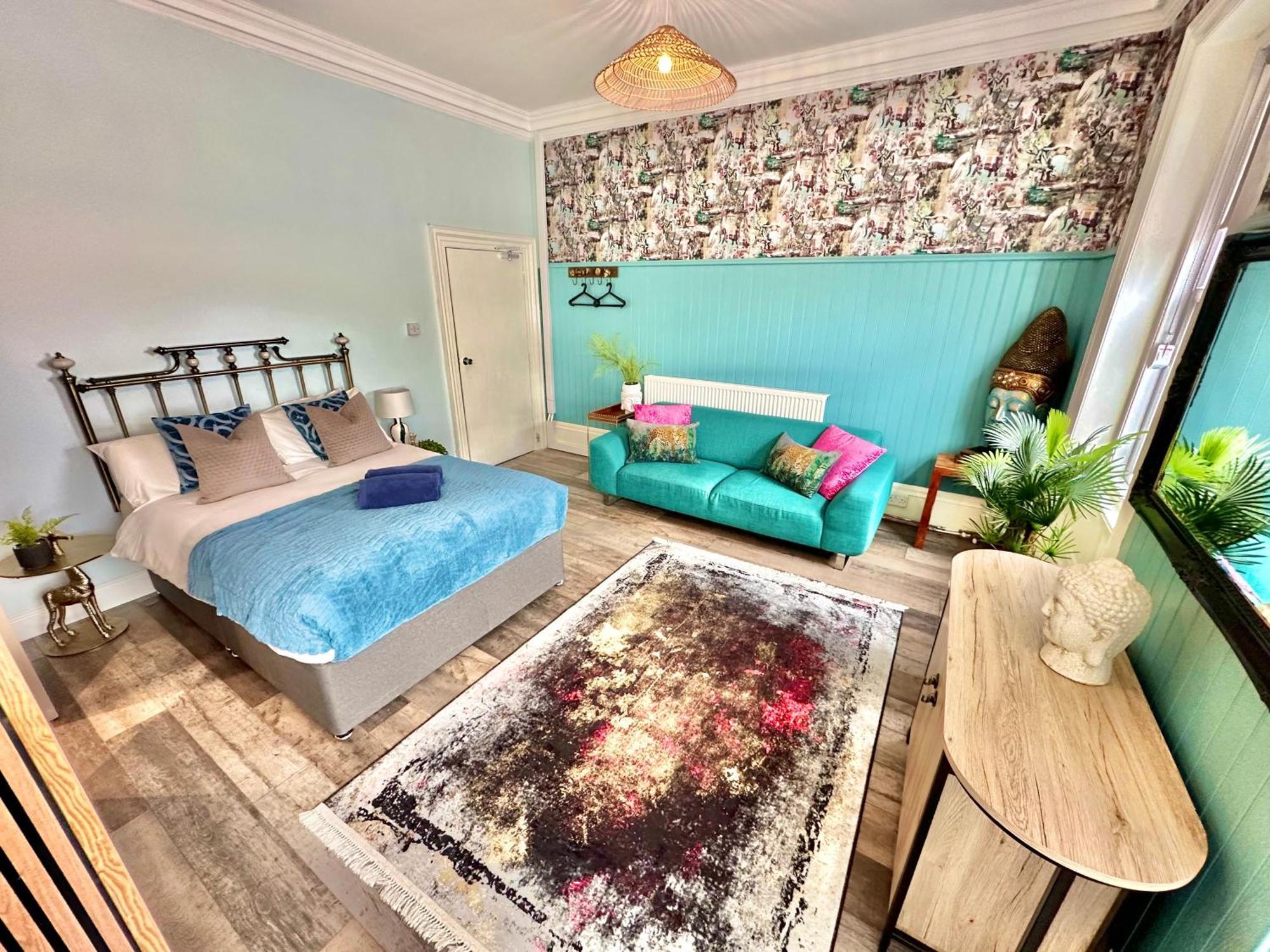 Lemur Lodge - Boutique Apartments - Short Stroll To The Beach Борнмут Екстер'єр фото