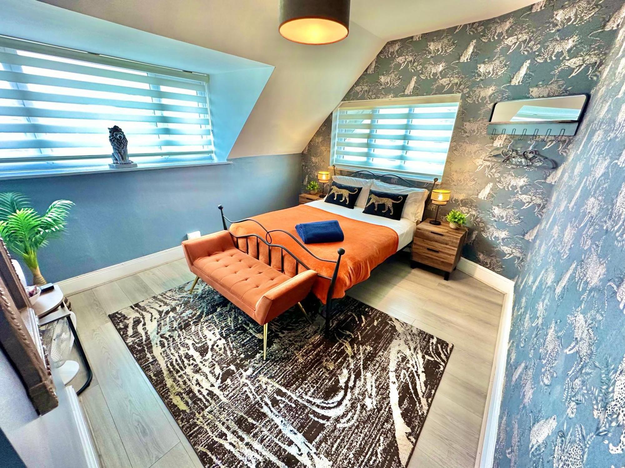 Lemur Lodge - Boutique Apartments - Short Stroll To The Beach Борнмут Екстер'єр фото
