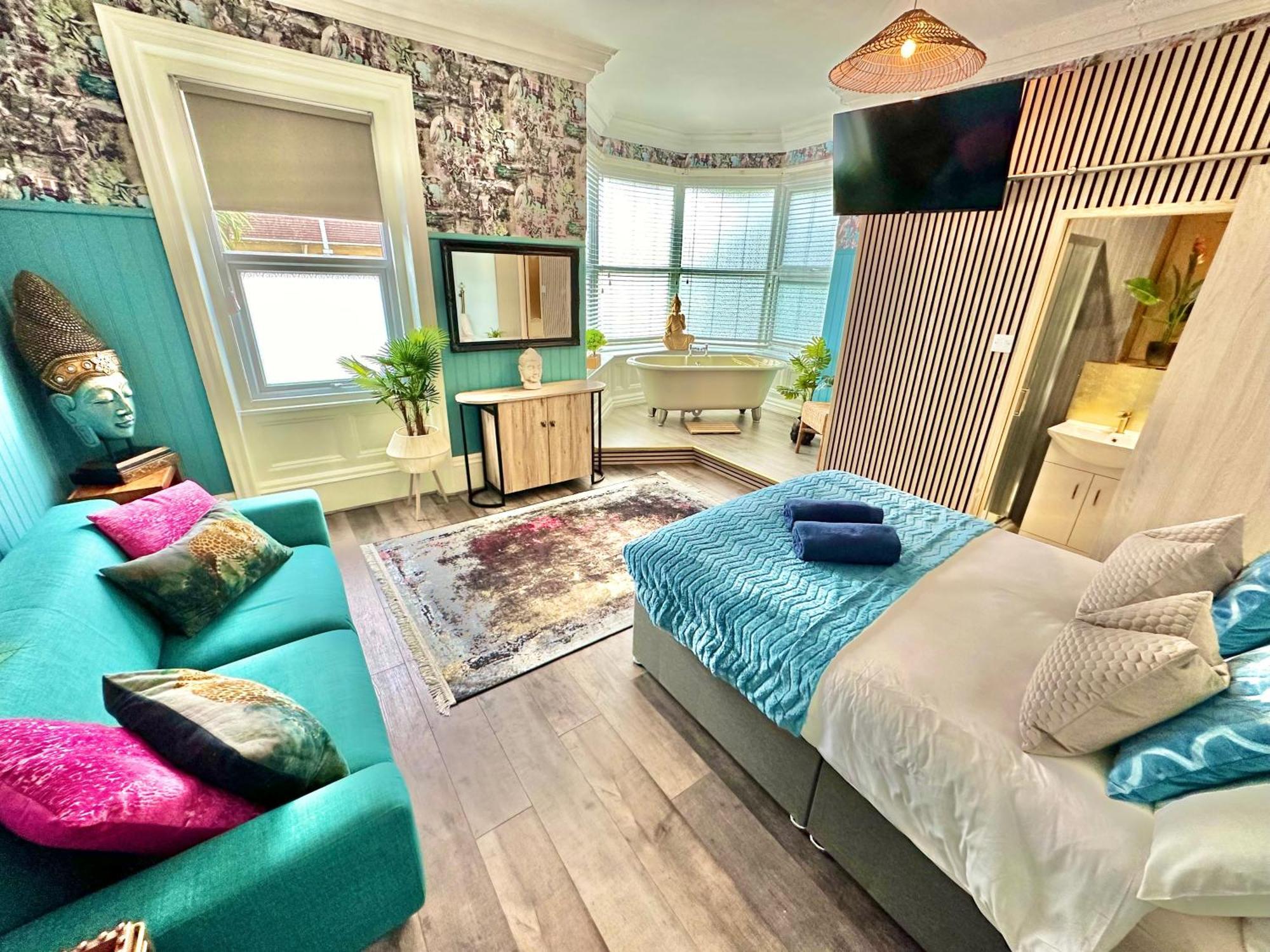 Lemur Lodge - Boutique Apartments - Short Stroll To The Beach Борнмут Екстер'єр фото